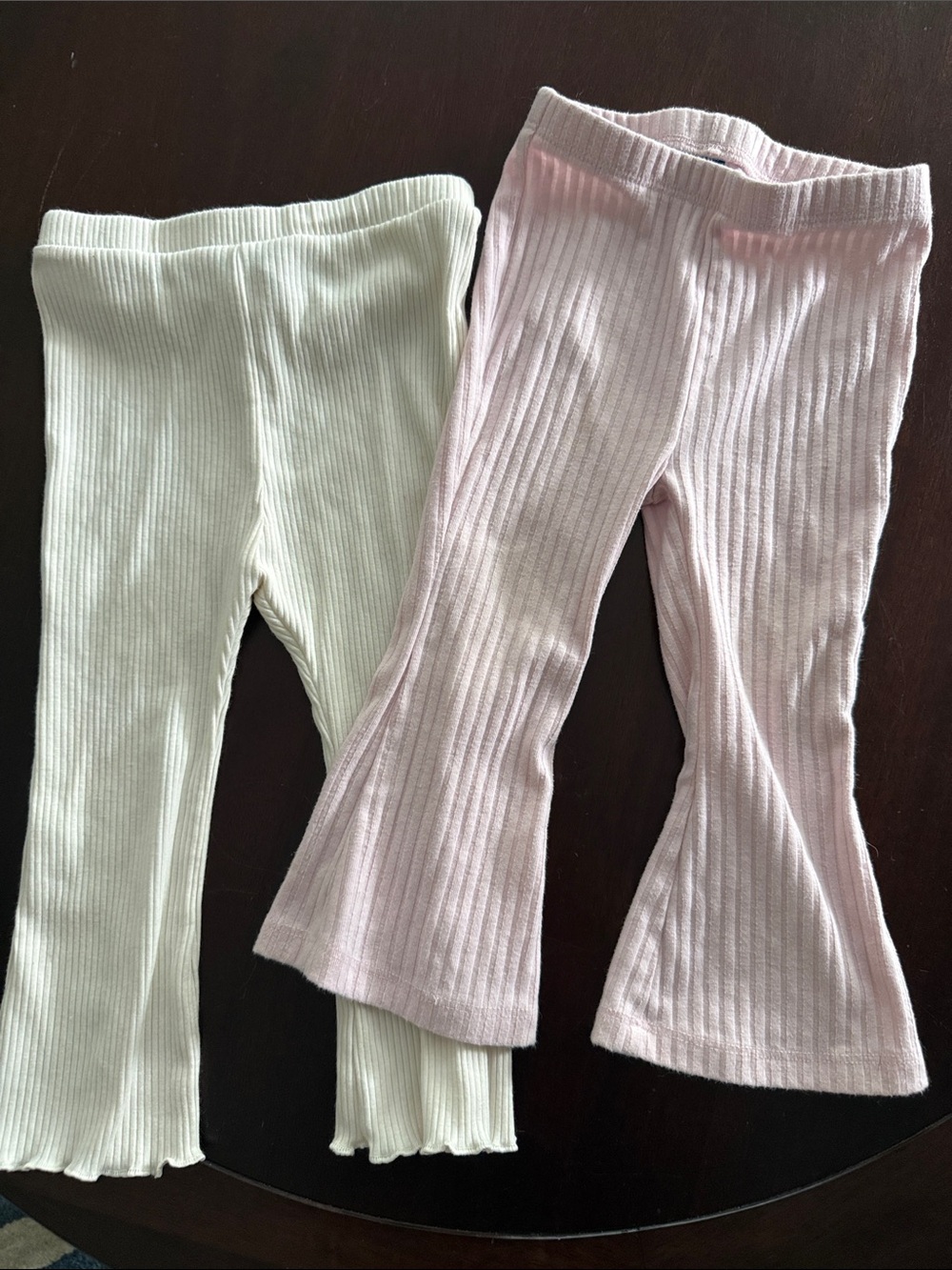 Old Navy Ribbed Flare Leggings - Light Pink & Cream